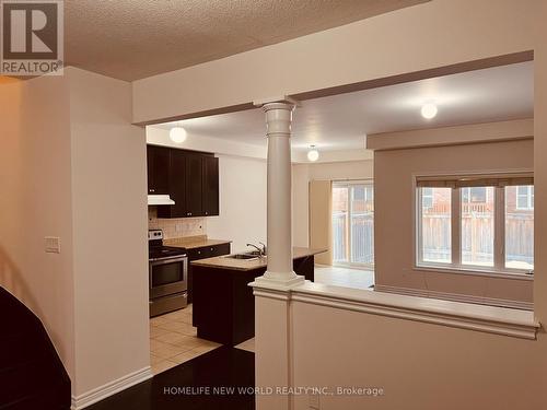 90 Rougeview Park Crescent, Markham, ON - Indoor