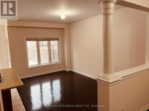 90 Rougeview Park Crescent, Markham, ON - Indoor Photo Showing Other Room