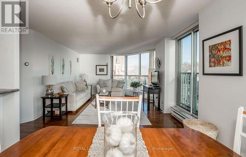 711 - 150 Dunlop Street E, Barrie, ON - Indoor Photo Showing Dining Room