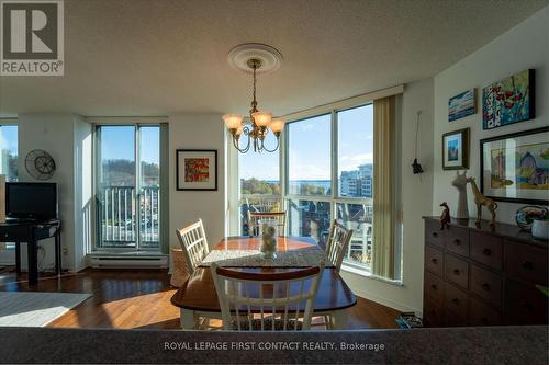 711 - 150 Dunlop Street E, Barrie, ON - Indoor Photo Showing Dining Room