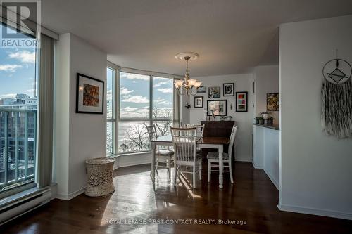 711 - 150 Dunlop Street E, Barrie, ON - Indoor Photo Showing Dining Room