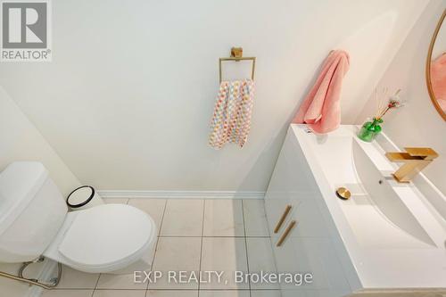 106 Lemieux Court, Milton, ON - Indoor Photo Showing Bathroom