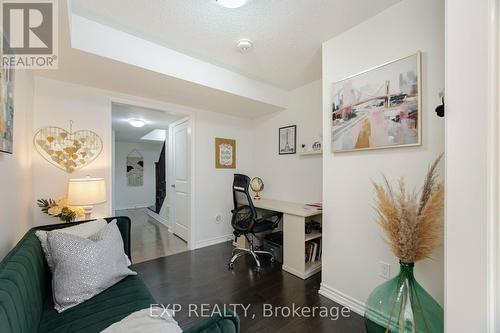 106 Lemieux Court, Milton, ON - Indoor Photo Showing Living Room