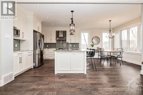 55 White Tail Drive, Almonte, ON - Indoor Photo Showing Kitchen With Upgraded Kitchen