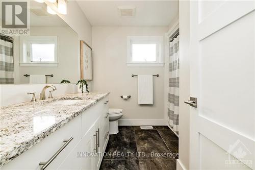 55 White Tail Drive, Lanark, ON - Indoor Photo Showing Bathroom