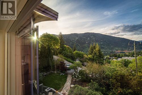 128 Union Street, Nelson, BC - Outdoor With View