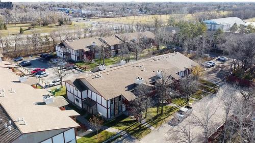 7 407 Oakdale Drive, Winnipeg, MB - Outdoor With View