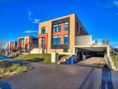 FaÃ§ade - 230 Rue Étienne-Lavoie, Laval (Sainte-Dorothée), QC - Outdoor With Facade