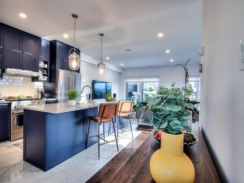 Vue d'ensemble - 230 Rue Étienne-Lavoie, Laval (Sainte-Dorothée), QC - Indoor Photo Showing Kitchen With Upgraded Kitchen