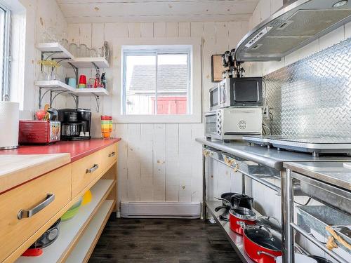 Kitchen - 2548 Route 199, Les Îles-De-La-Madeleine, QC - Indoor Photo Showing Kitchen