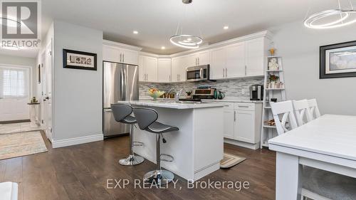 9 - 74 Edison Street, St. Marys, ON - Indoor Photo Showing Kitchen With Upgraded Kitchen