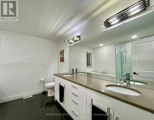 20 Basil Crescent, Middlesex Centre (Ilderton), ON - Indoor Photo Showing Bathroom