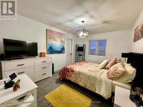 20 Basil Crescent, Middlesex Centre (Ilderton), ON - Indoor Photo Showing Bedroom