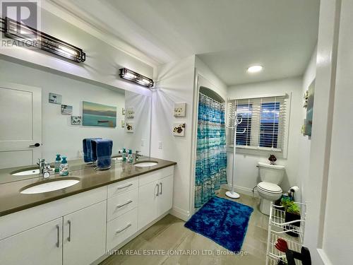 20 Basil Crescent, Middlesex Centre (Ilderton), ON - Indoor Photo Showing Bathroom