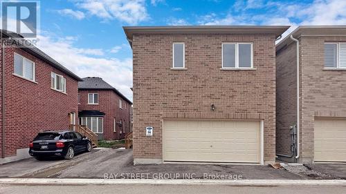 Coach - 4 Waterleaf Road, Markham, ON - Outdoor With Exterior