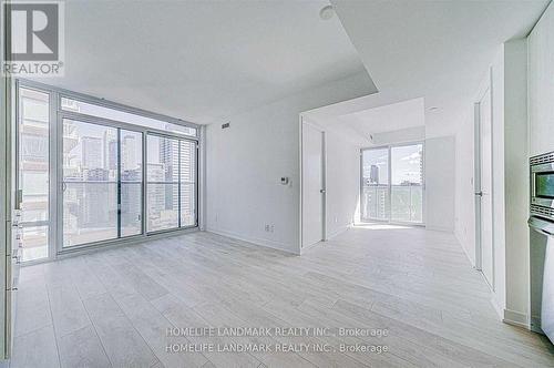 1805 - 501 Yonge Street, Toronto, ON - Indoor Photo Showing Other Room