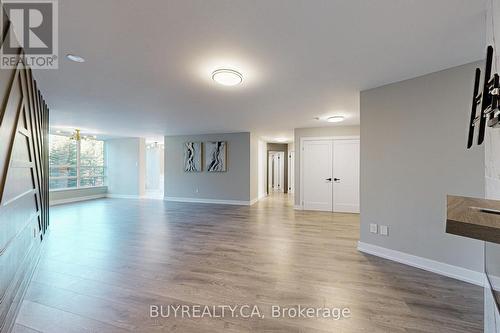 218 - 7905 Bayview Avenue, Markham, ON - Indoor Photo Showing Living Room With Fireplace