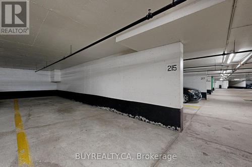 218 - 7905 Bayview Avenue, Markham, ON - Indoor Photo Showing Garage