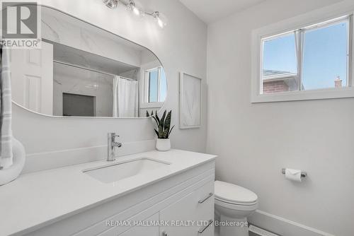 99 Belmont Crescent, Vaughan, ON - Indoor Photo Showing Bathroom