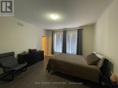 305 Squire Crescent, Oakville, ON - Indoor Photo Showing Bedroom