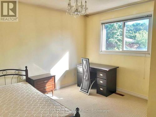 1511 Kenilworth Crescent, Oakville, ON - Indoor Photo Showing Bedroom