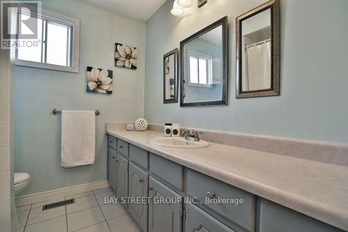 1511 Kenilworth Crescent, Oakville, ON - Indoor Photo Showing Bathroom