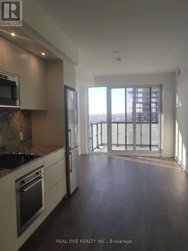 3011 - 30 Inn On The Park Drive, Toronto, ON - Indoor Photo Showing Kitchen