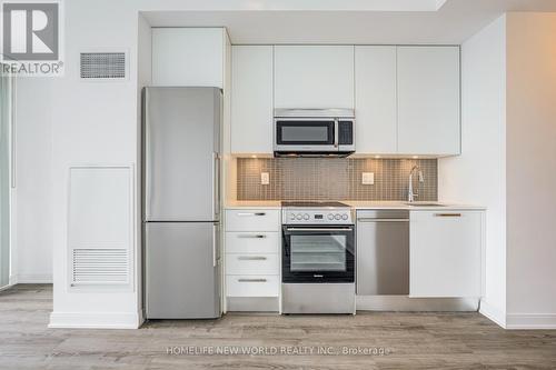 2508 - 42 Charles Street E, Toronto, ON - Indoor Photo Showing Kitchen