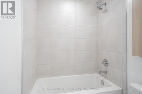 50 Upper Mall Way, Vaughan, ON - Indoor Photo Showing Bathroom