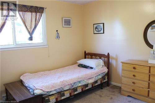 Bedroom 3/3 - 48 Lamson Crescent Unit# 48, Owen Sound, ON - Indoor Photo Showing Bedroom