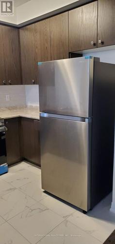 116 Brighton Lane, Thorold, ON - Indoor Photo Showing Kitchen