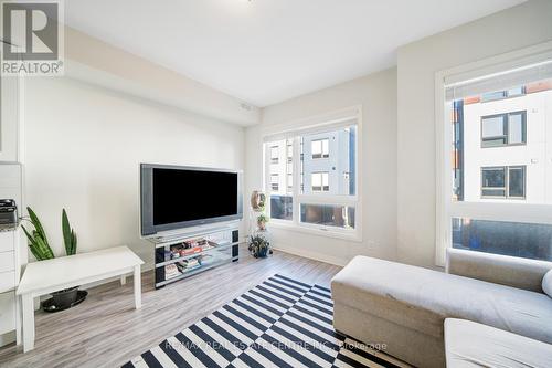 1691 Pleasure Valley Path, Oshawa, ON - Indoor Photo Showing Living Room