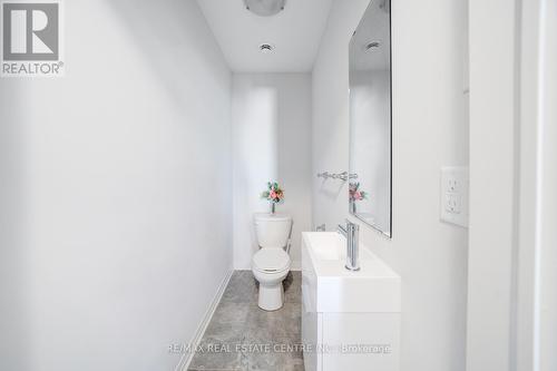 1691 Pleasure Valley Path, Oshawa, ON - Indoor Photo Showing Bathroom