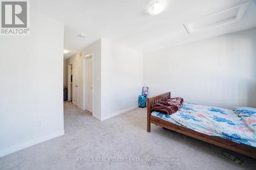 1691 Pleasure Valley Path, Oshawa, ON - Indoor Photo Showing Bedroom