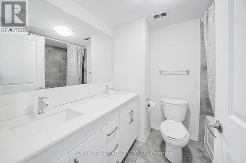 1691 Pleasure Valley Path, Oshawa, ON - Indoor Photo Showing Bathroom