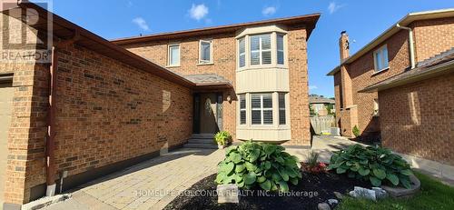 27 Carroll Street, Whitby, ON - Outdoor