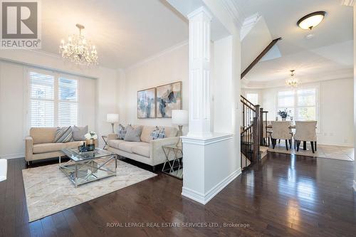 3168 Watercliffe Court, Oakville, ON - Indoor Photo Showing Living Room