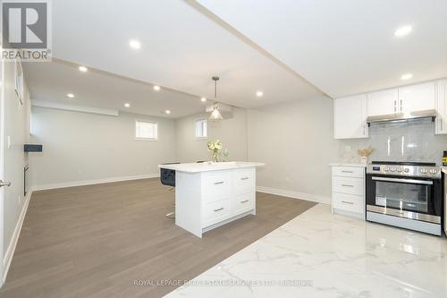 3168 Watercliffe Court, Oakville, ON - Indoor Photo Showing Kitchen