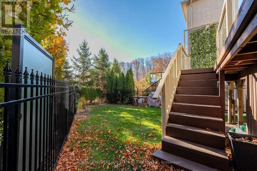 3168 Watercliffe Court, Oakville, ON - Outdoor