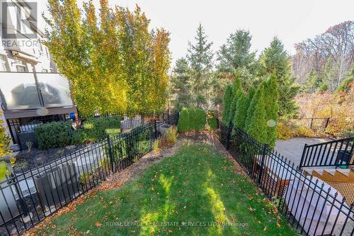 3168 Watercliffe Court, Oakville, ON - Outdoor