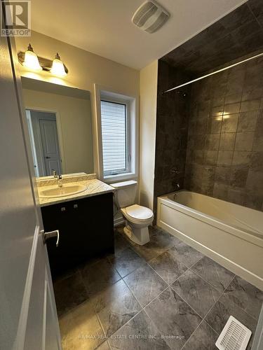 69 Moss Drive, Cambridge, ON - Indoor Photo Showing Bathroom