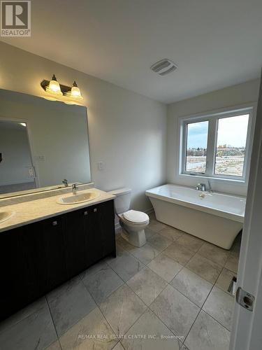 69 Moss Drive, Cambridge, ON - Indoor Photo Showing Bathroom