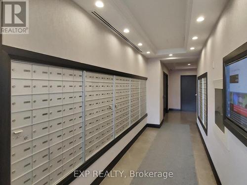 2509 - 3504 Hurontario Street, Mississauga, ON - Indoor Photo Showing Other Room