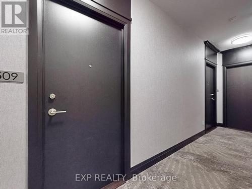 2509 - 3504 Hurontario Street, Mississauga, ON - Indoor Photo Showing Other Room