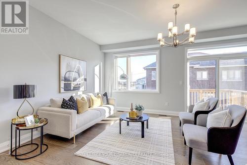 963 Grosbeak Trail, Pickering, ON - Indoor Photo Showing Living Room