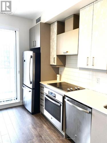 625 - 28 Uptown Drive, Markham, ON - Indoor Photo Showing Kitchen