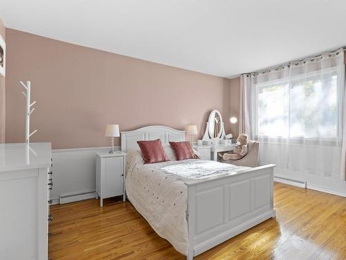 Chambre Ã  coucher principale - 3025 Rue Matis, Montréal (Saint-Laurent), QC - Indoor Photo Showing Bedroom