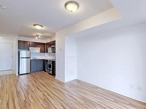 2412-275 Yorkland Rd, Toronto, ON - Indoor Photo Showing Kitchen