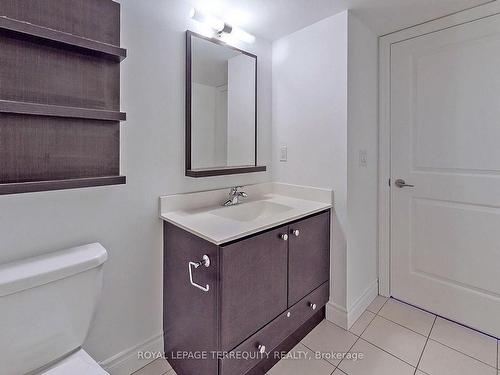 2412-275 Yorkland Rd, Toronto, ON - Indoor Photo Showing Bathroom