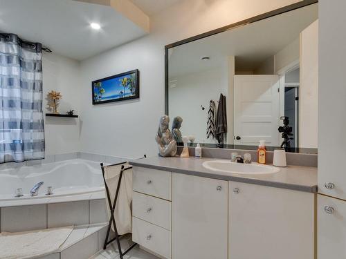 Bathroom - 2860 Rue Des Harles, Terrebonne (La Plaine), QC - Indoor Photo Showing Bathroom